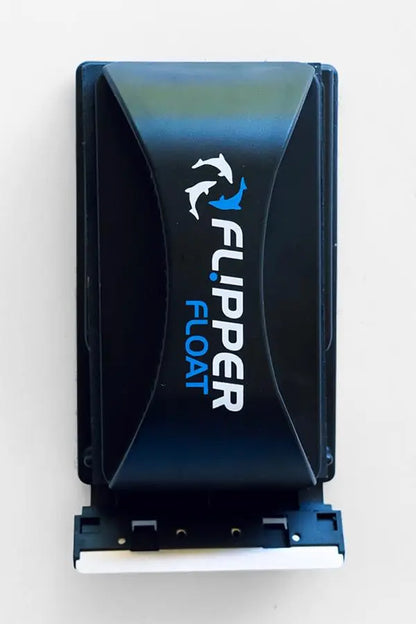 Flipper Cleaner Standard Float – magnetic aquarium glass cleaner with scrubber and scraper blade for tanks up to ½ inch thick.